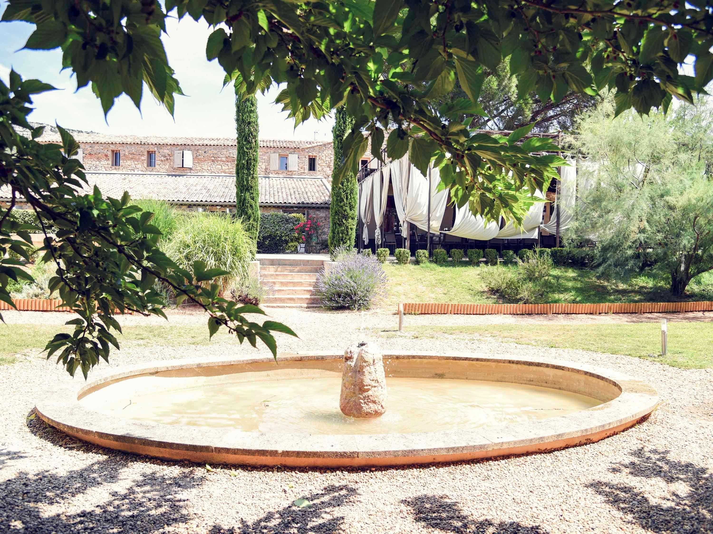 Mercure Aix-En-Provence Sainte-Victoire Chateauneuf-le-Rouge ภายนอก รูปภาพ