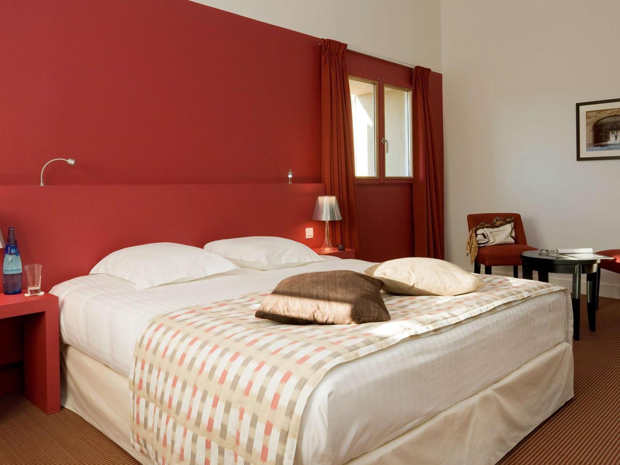 Mercure Aix-En-Provence Sainte-Victoire Chateauneuf-le-Rouge ภายนอก รูปภาพ