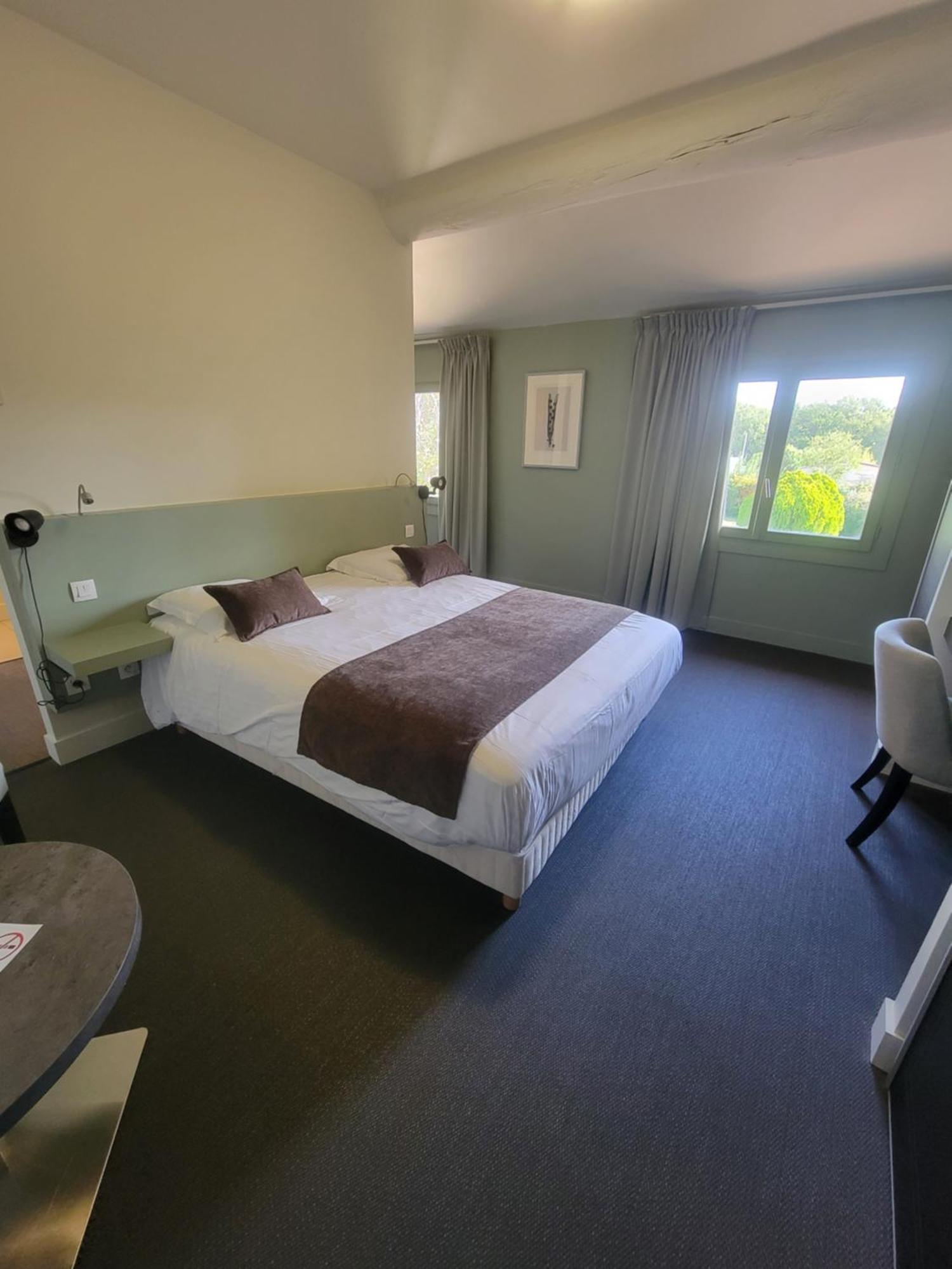Mercure Aix-En-Provence Sainte-Victoire Chateauneuf-le-Rouge ภายนอก รูปภาพ
