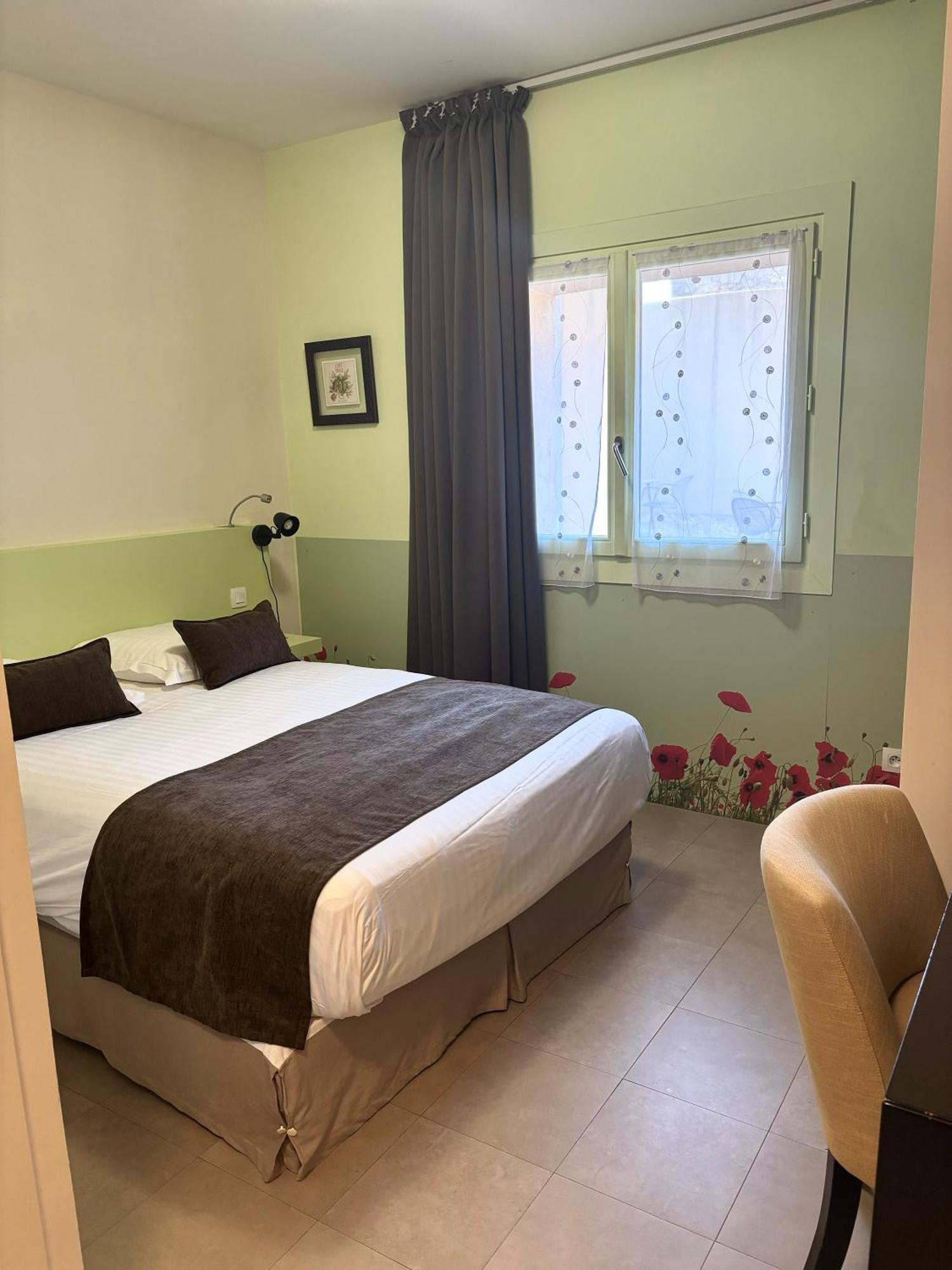 Mercure Aix-En-Provence Sainte-Victoire Chateauneuf-le-Rouge ภายนอก รูปภาพ