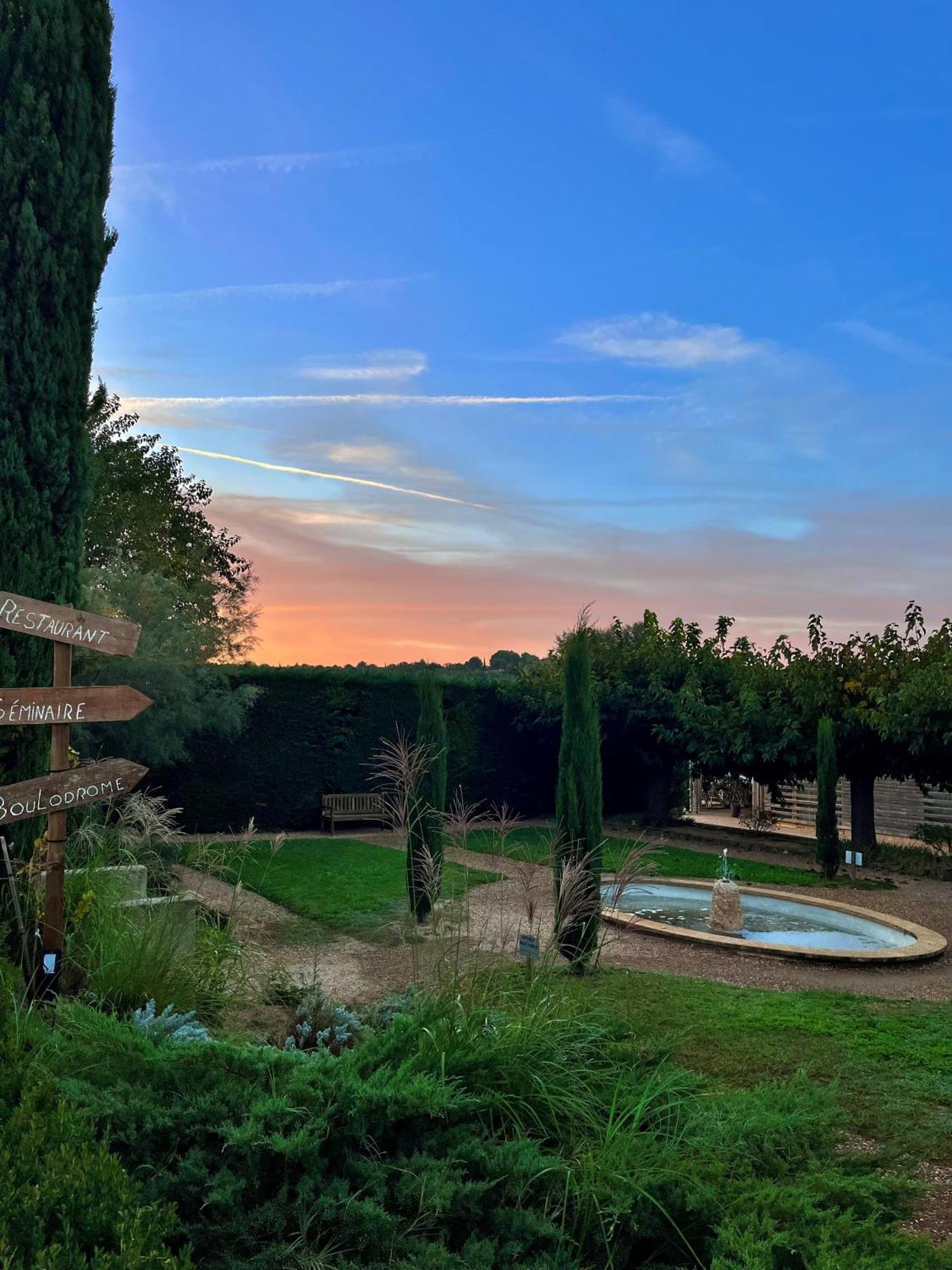 Mercure Aix-En-Provence Sainte-Victoire Chateauneuf-le-Rouge ภายนอก รูปภาพ