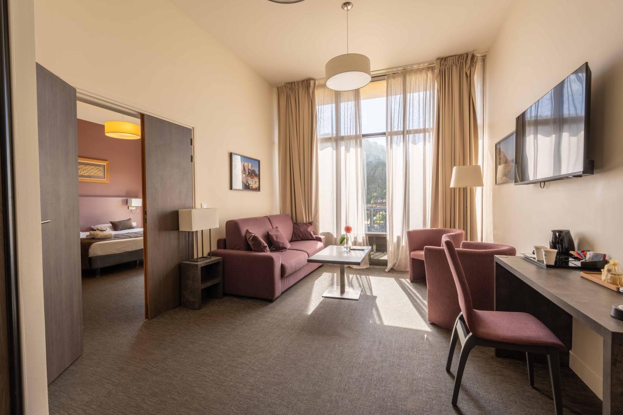 Mercure Aix-En-Provence Sainte-Victoire Chateauneuf-le-Rouge ภายนอก รูปภาพ