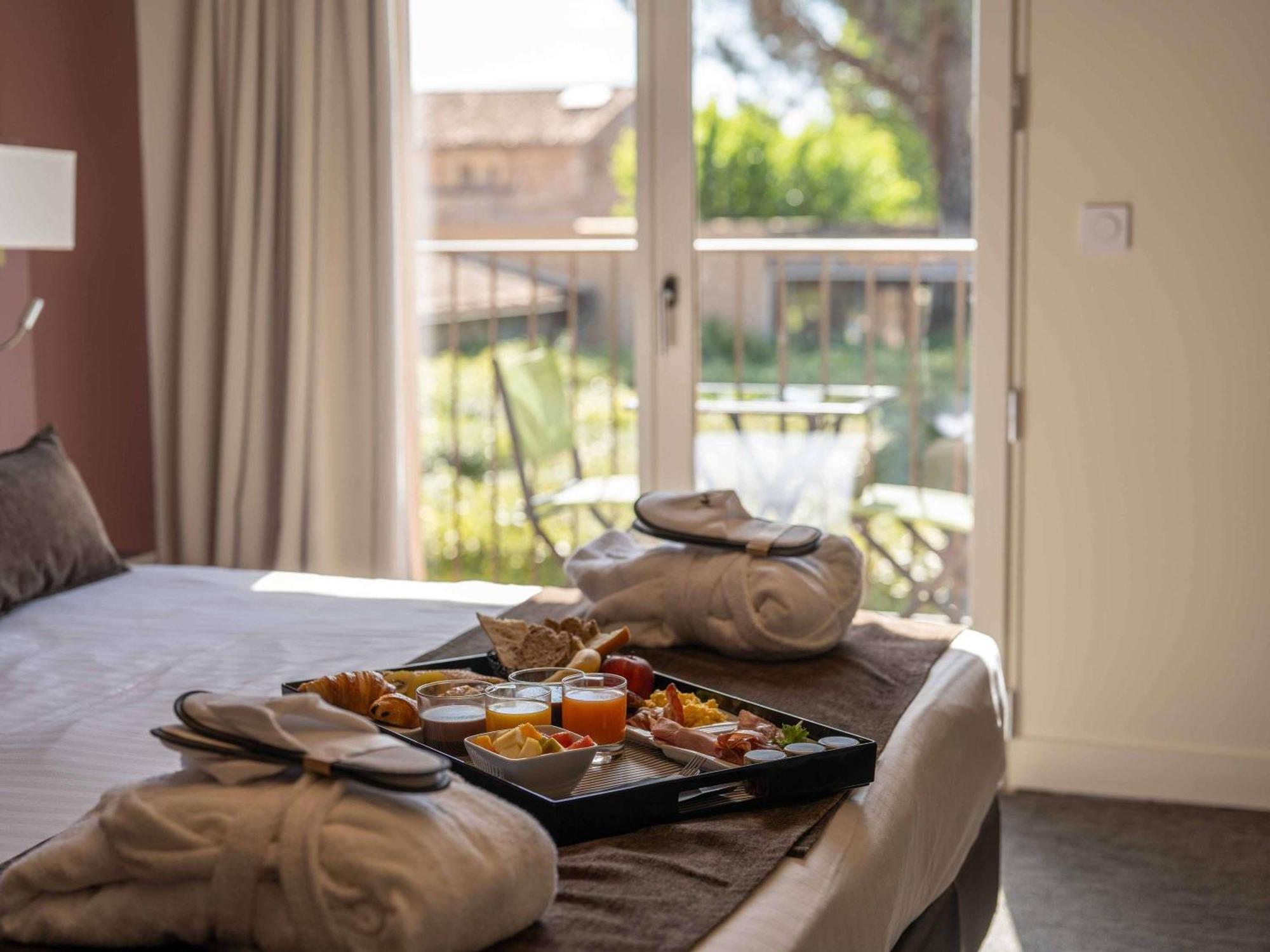 Mercure Aix-En-Provence Sainte-Victoire Chateauneuf-le-Rouge ภายนอก รูปภาพ