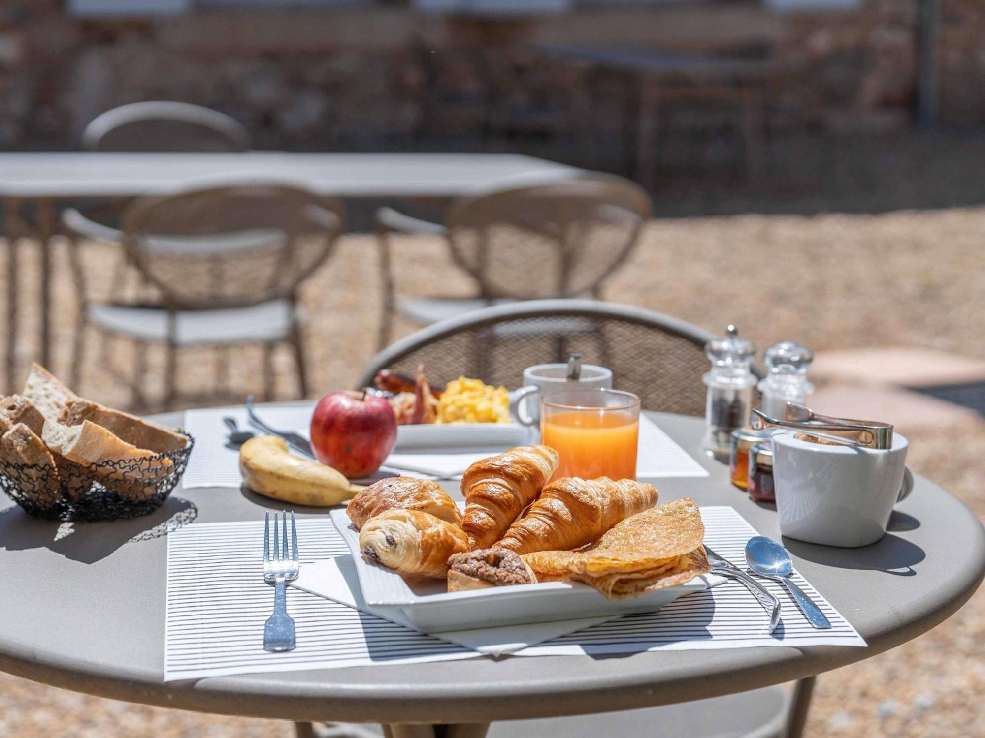 Mercure Aix-En-Provence Sainte-Victoire Chateauneuf-le-Rouge ภายนอก รูปภาพ