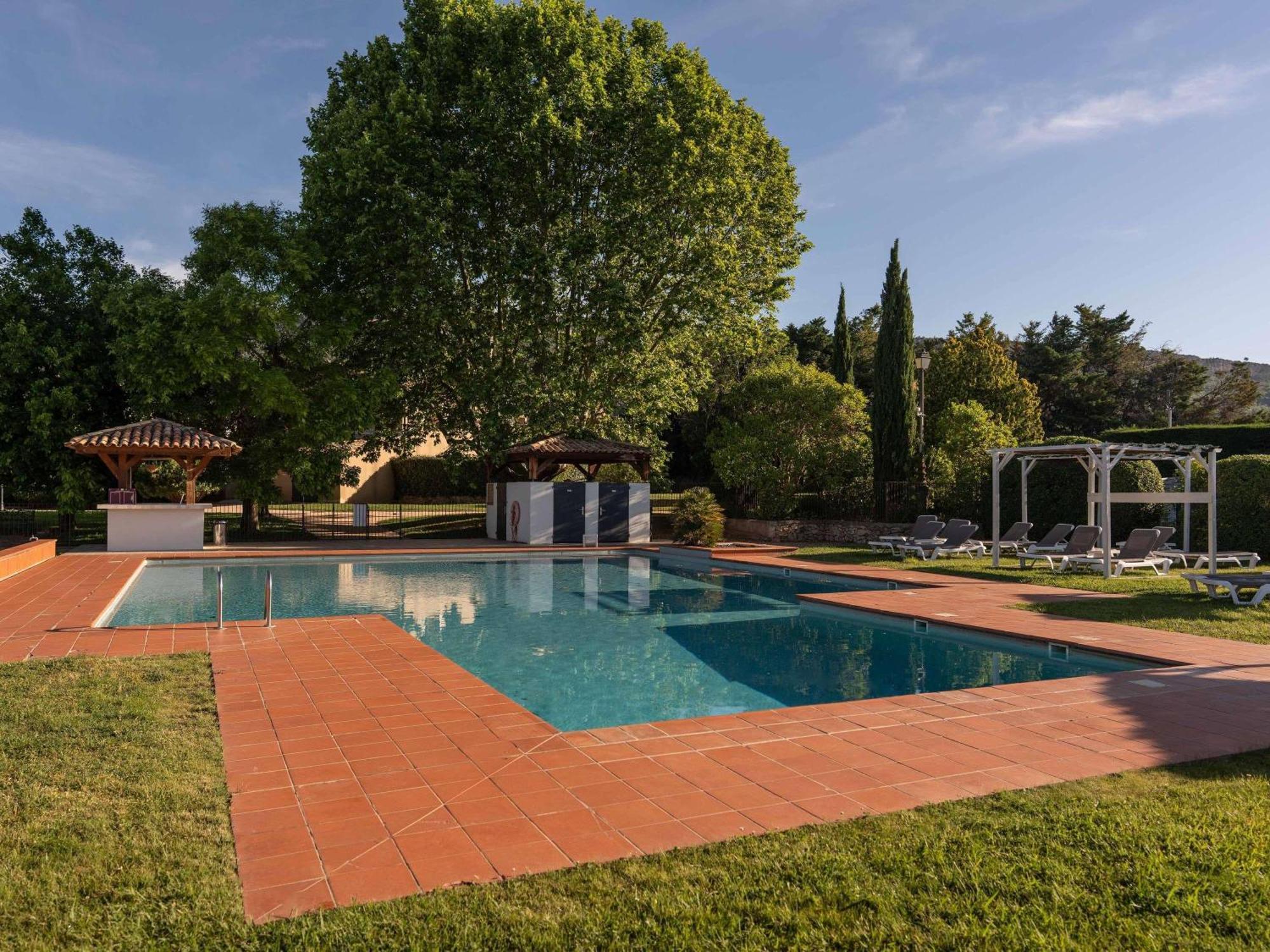 Mercure Aix-En-Provence Sainte-Victoire Chateauneuf-le-Rouge ภายนอก รูปภาพ