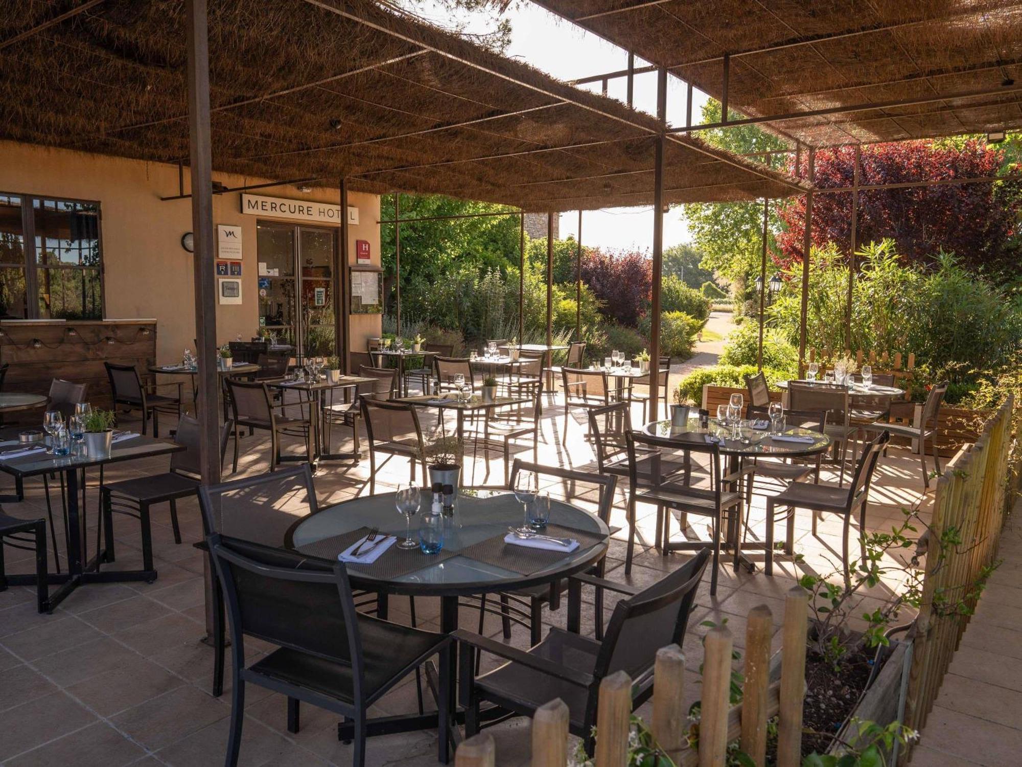 Mercure Aix-En-Provence Sainte-Victoire Chateauneuf-le-Rouge ภายนอก รูปภาพ