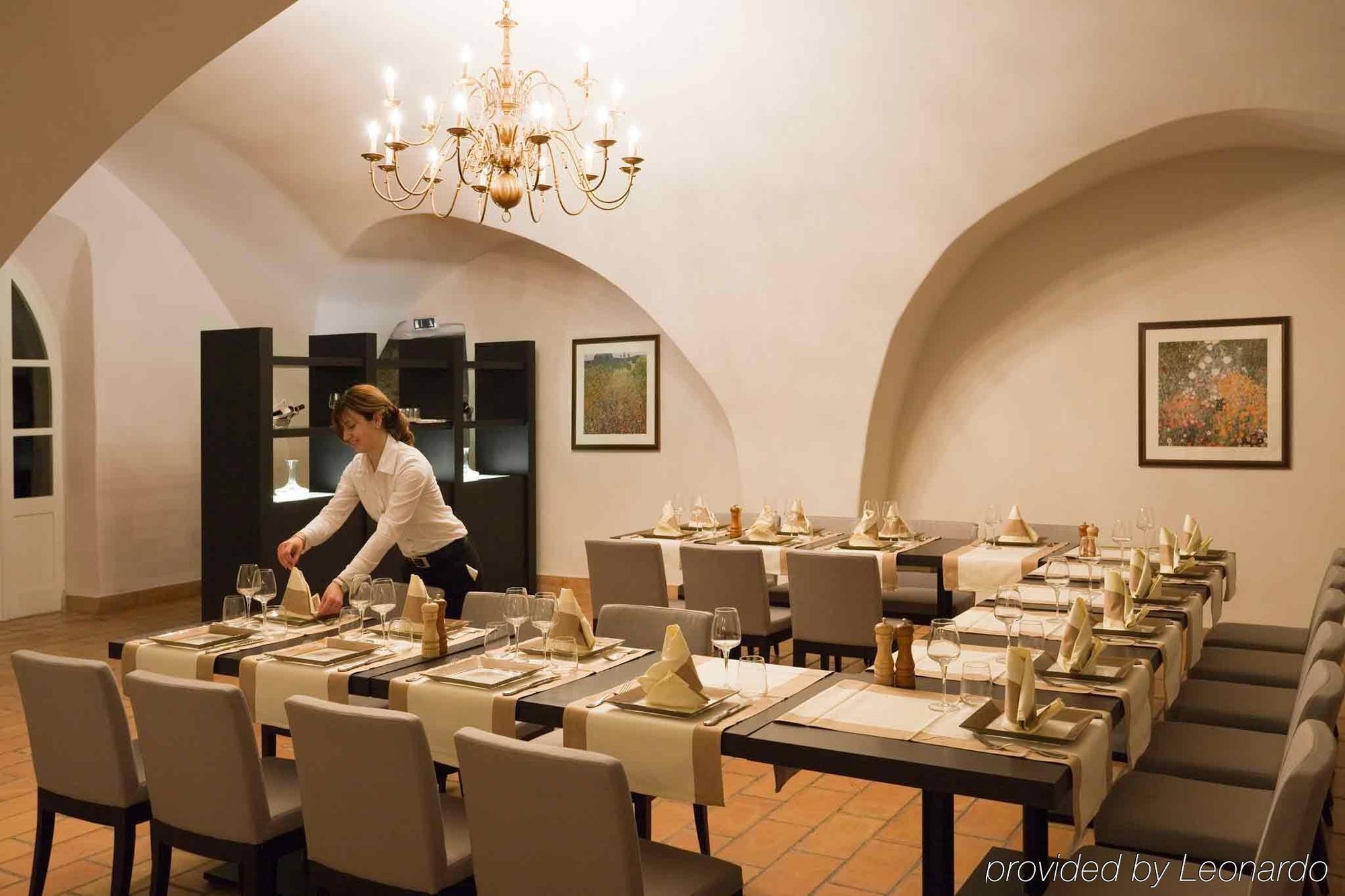 Mercure Aix-En-Provence Sainte-Victoire Chateauneuf-le-Rouge ร้านอาหาร รูปภาพ